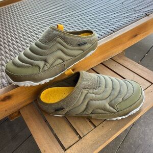 Women’s Teva Remember terrain slippers. Size 7.